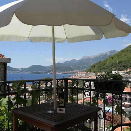 Apartments Muhar Sveti Stefan Exterior foto