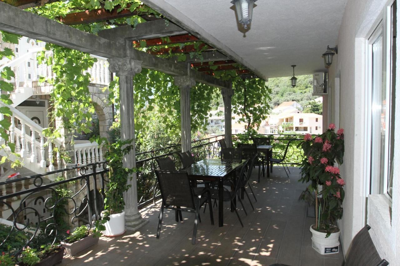 Apartments Muhar Sveti Stefan Exterior foto