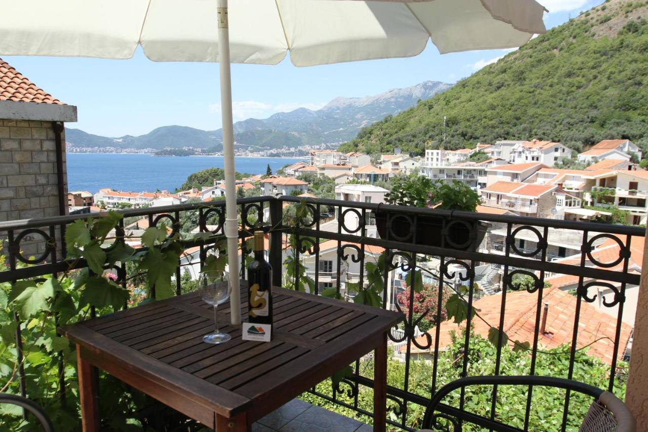 Apartments Muhar Sveti Stefan Exterior foto